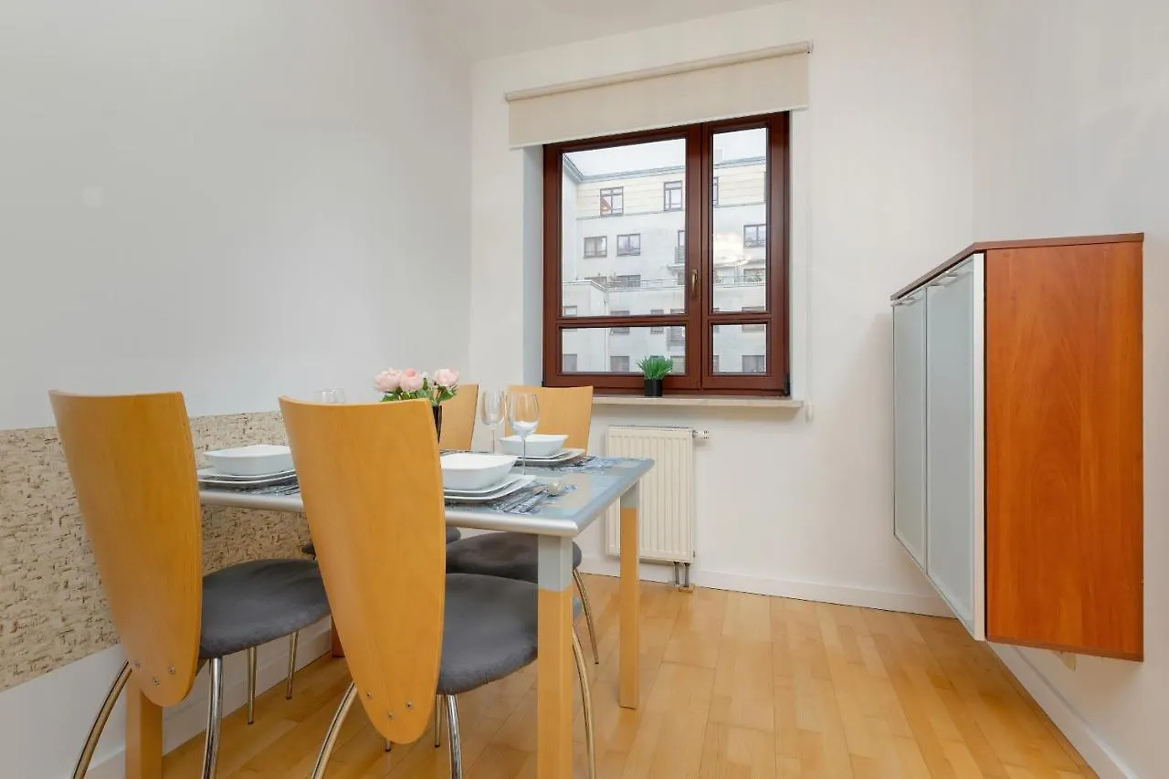 Spacious Apartment Near The Vistula River By Noclegi Renters Warschau Polen