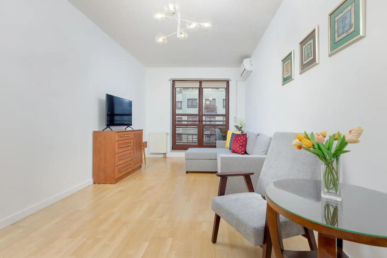 Spacious Apartment Near The Vistula River By Noclegi Renters Warschau